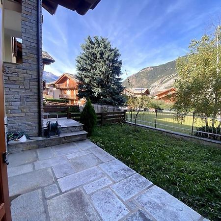 Incantevole Appartamento Con Giardino - Garage Privato E Free Wifi Улькс Экстерьер фото
